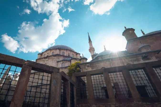Yozgat Belediye Başkanı Celal Köse'den Kadir Gecesi mesajı: "Birleştirici yönü daha fazla öne çıkıyor"