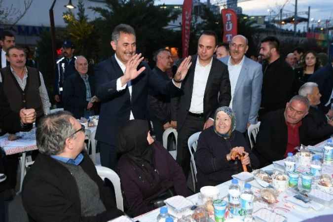 Mamaklılar dev iftar sofrasında buluştu