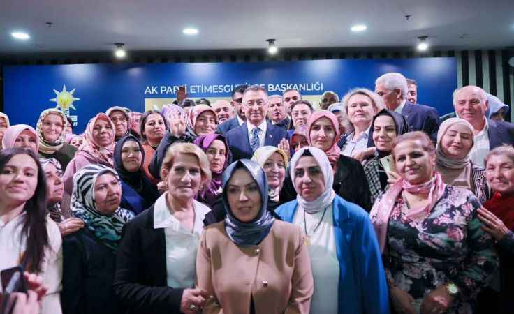 Cumhurbaşkanı Yardımcısı ve AK Parti Ankara Milletvekili Adayı Fuat Oktay, seçim çalışmalarını sürdürüyor