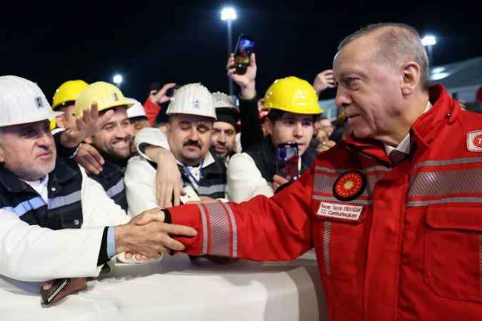 Cumhurbaşkanı Erdoğan açıkladı : Karadeniz gazı iki yeni müjdeyle hanelere geliyor