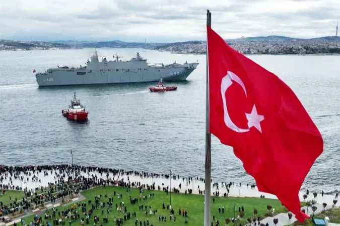 TCG Anadolu Demir Aldı