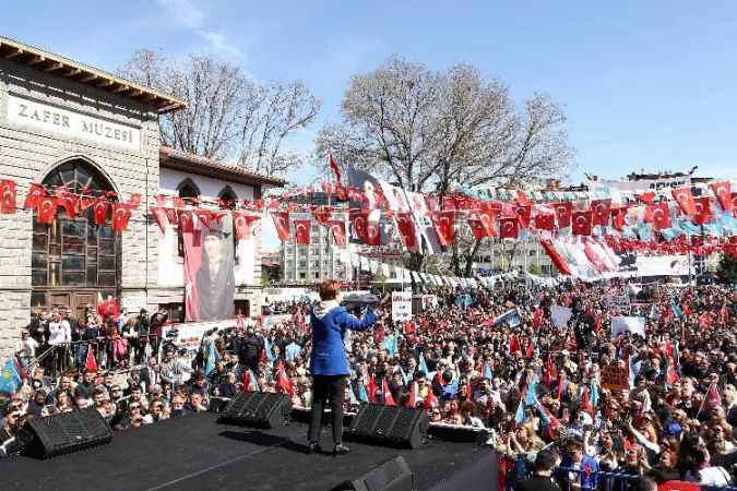 İYİ Parti Genel Başkanı Meral Akşener;    ’’Eğer Ben Pkk’lıysam Derhâl Beni Tutuklayın. Derhâl Tutuklayın Ne İşe Yarıyorsunuz?’’