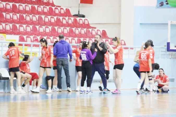Okul Sporları kapsamında düzenlenen Hentbol Genç Erkekler ve Genç Kızlar Yarı final müsabakalarına Yozgat ev sahipliği yapıyor