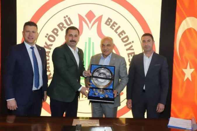 Türkiye Futbol Federasyonu (TFF) Başkanı Mehmet Büyükekşi'den, Karbel Karaköprü Belediye Spor'a ziyaret