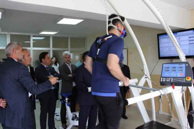 Sivas Cumhuriyet Üniversitesi (SCÜ) Spor Bilimleri Fakültesi tarafından "Sportif Performans Laboratuvarı” hizmete açıldı