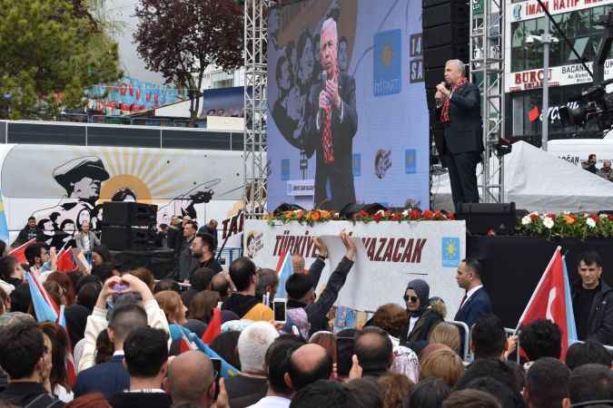 İYİ Parti Yozgat Mitinginde konuşan Ankara Büyükşehir Belediye Başkanı Mansur Yavaş: Yozgat Türkiye’nin sigortasıdır