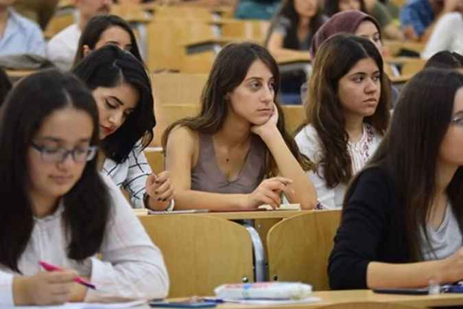 YÖK'ten kararını verdi! Bahar dönemi sınavları 1 Haziran'dan sonra yapılacak.