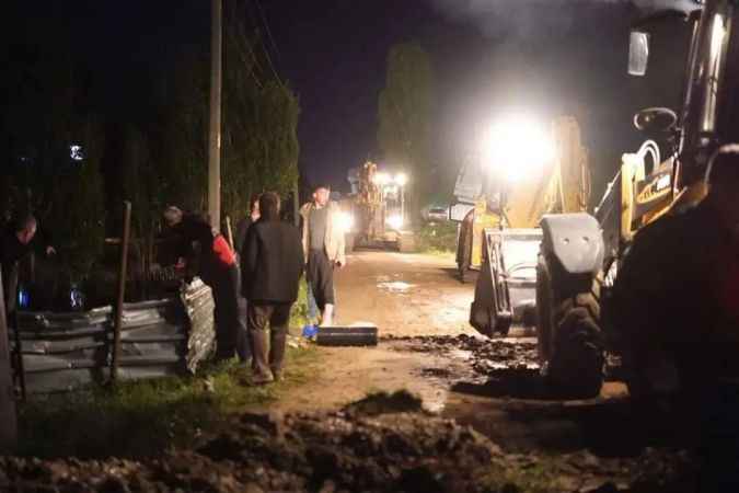 Yozgat’ta şiddetli yağışlar derelerin taşmasına neden oldu. Yaşanan sel sonrası kurtarma çalışmaları gerçekleşti.