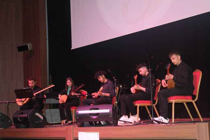 Yozgat Nida Tüfekçi Güzel Sanatlar Lisesi öğrencilerinden müzik ziyafeti