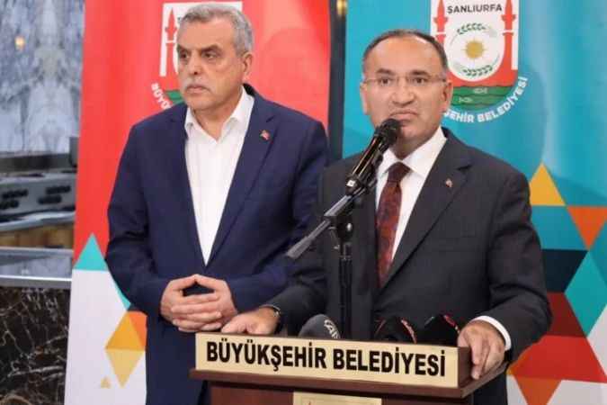 Adalet Bakanı Bozdağ: "Oğan'a yapılan linçleri lanetliyorum"