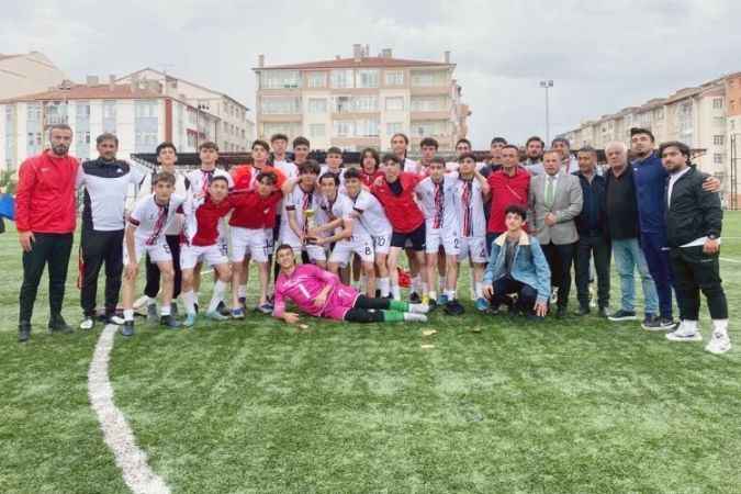 Türkiye Futbol Federasyonu İl Temsilcisi Alparslan Demir,  U-17 Ligini katılan takımlara teşekkür etti