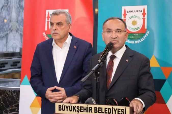 Bakan Bozdağ: "İmralı'da terörist başı Öcalan ile hiçbir görüşme yapılmamıştır"