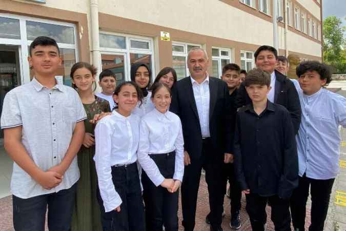 Yozgat’ın Boğazlıyan İlçesi’nde Öğrencilerden anlamlı program