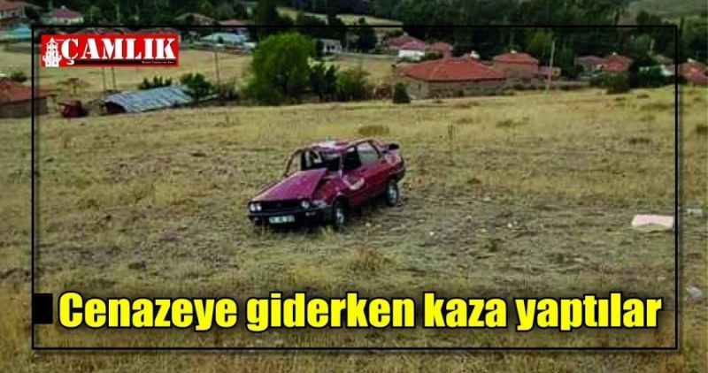 Cenazeye giderken kaza yaptılar