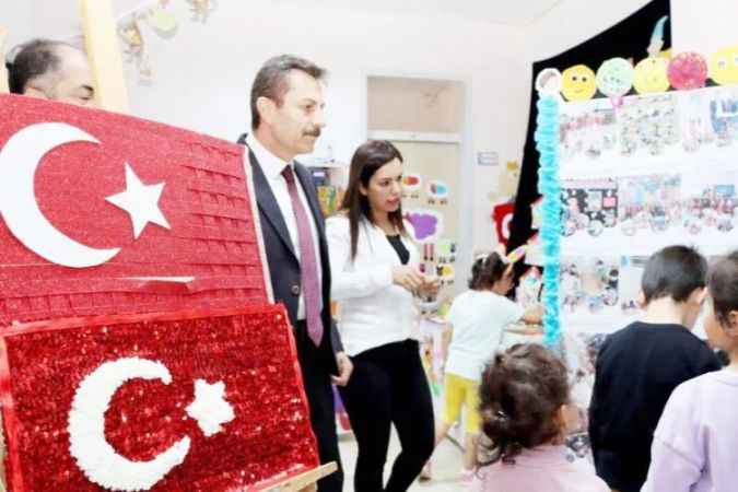 Sivas’ta Minik Öğrenciler Sergi Açtı