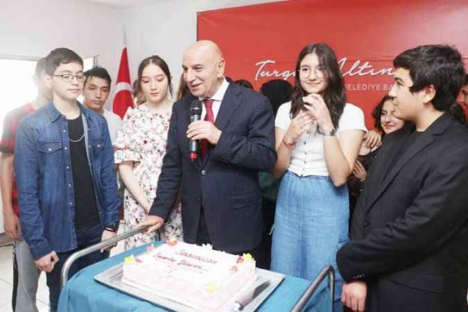 Ankara Keçiören Belediye Başkanı Altınok’tan LGS Öğrencilerine Motivasyon Pastası