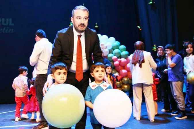 Ankara Pursaklar’da Miniklerin Mezuniyet Heyecanı