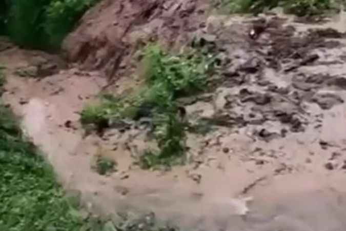 Tokat’ta şiddetli sağanak heyelana neden oldu