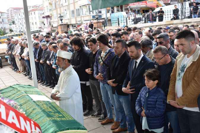 Yozgat TSO ve İYİ Parti eski il başkanlarından Metin Özışık'ın oğlu Kerem Kürşad Özışık toprağa verildi