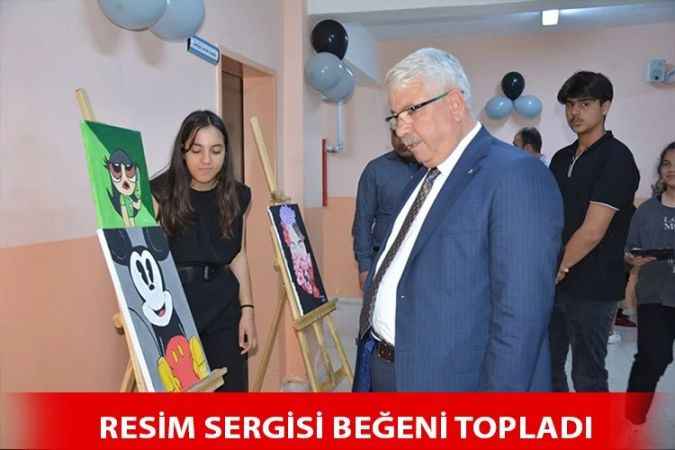 Yozgat  Bozok 15 Temmuz Şehitler Ortaokulu Resim Sergisi beğenildi