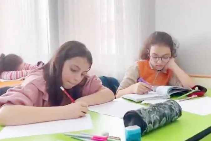 Kayseri Büyükşehir Belediyesi Bünyesinde Faaliyetlerini Yürüten KAYMEK'ten Miniklere Özel 'Ödev Merkezi'