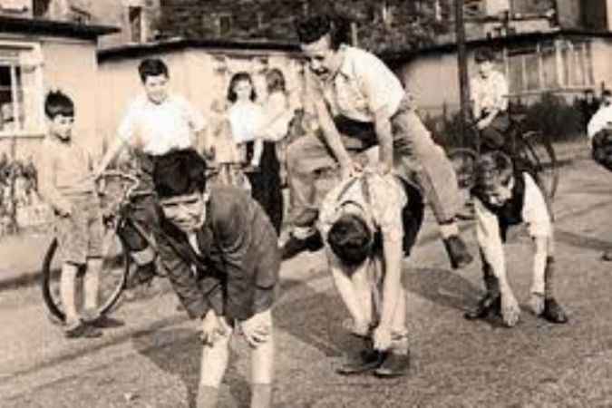 Eski çocuk oyunları ve köy seyirlik oyunları neler? Yozgat’ın eski çocuk oyunlarını sizler için derledik. Birdirbir oyunu nedir?