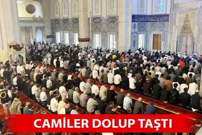 Vatandaşlar Kurban Bayramı Namazı İçin Camileri Doldurdu