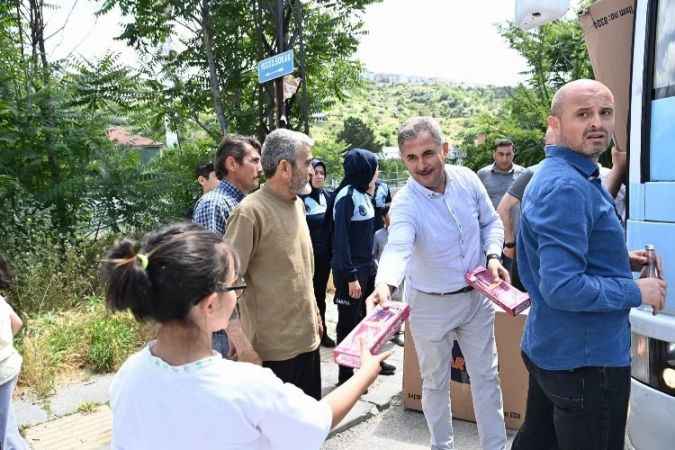 Mamak Belediye Başkanı Murat Köse, Çocuklarla Özel Bayramlaştı