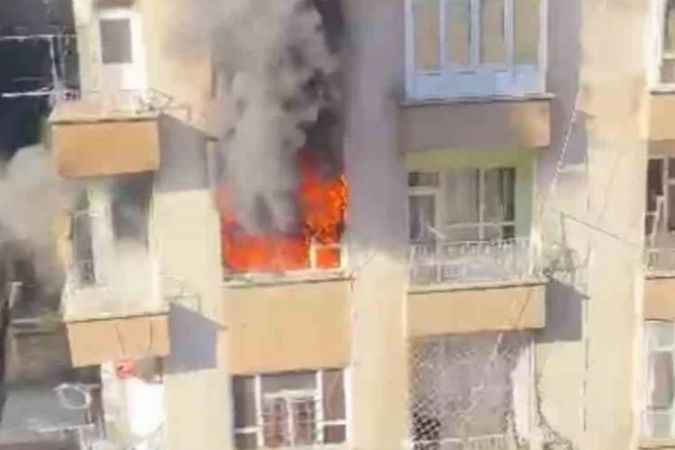 Apartman dairesi alev alev yandı