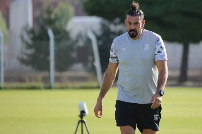 Sivasspor Teknik Direktörü Servet Çetin açıkladı: Gündemimizde yok!
