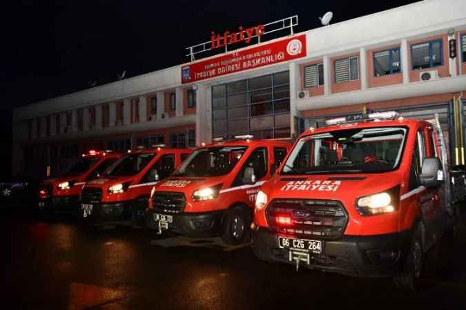 Ankara Büyükşehir Belediyesi Karadeniz Bölgesinde yaşanan sel felaketi için teyakkuza geçti.
