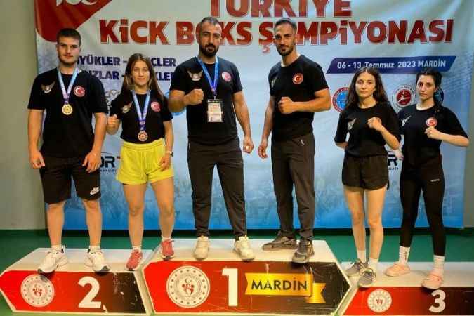Kick Boks'ta büyük başarı.. Milli takıma seçildiler..