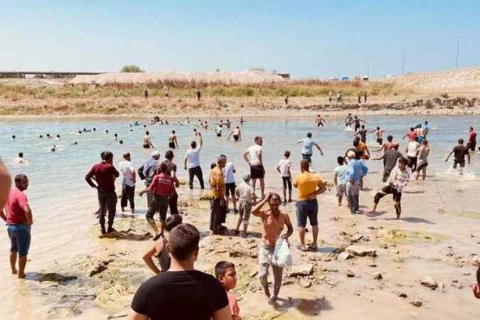 14 yaşındaki çocuk serinlemek için girdiği çayda boğuldu