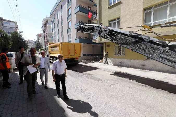 Yenimahalle’den alt yapı atağı..  Fen işleri ekipleri aralıksız çalışıyor