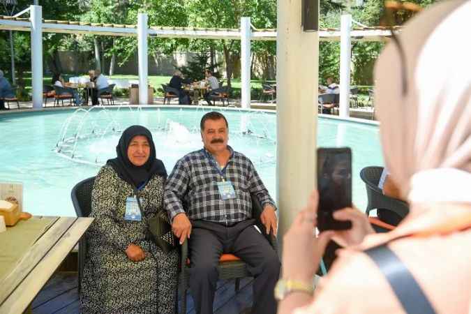 Belediye ücretsiz düzenliyor.. Tarihi ve Turistik yerleri geziyorlar