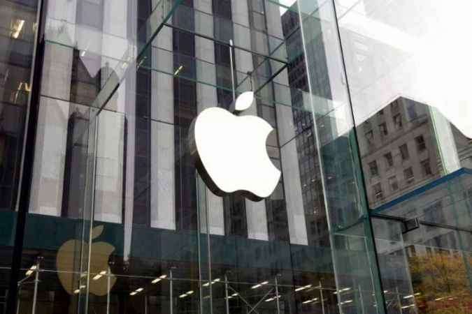 Apple, ChatGPT'ye Rakip Bir Sohbet Robotu Oluşturuyor!