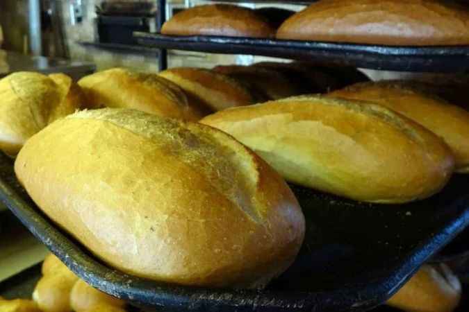 Ekmeğe yapılan zam sonrası artık ekmek 6.5 liradan satılıyor.