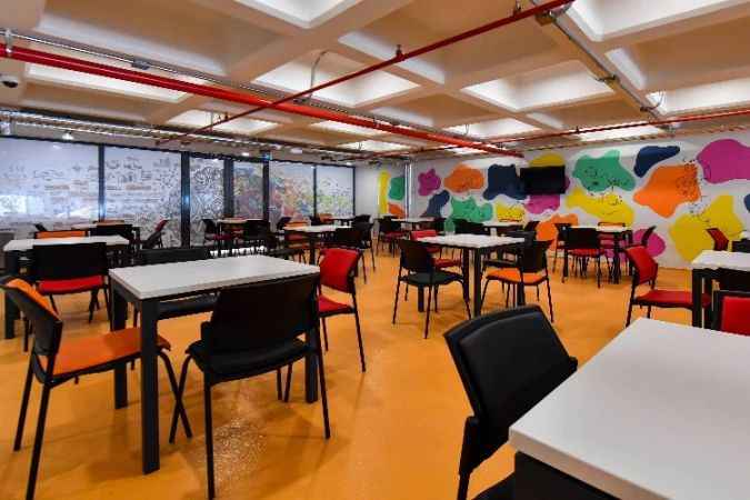 Otopark olarak hizmet veriyordu.. Öğrencilerin yeni mekanı oldu!
