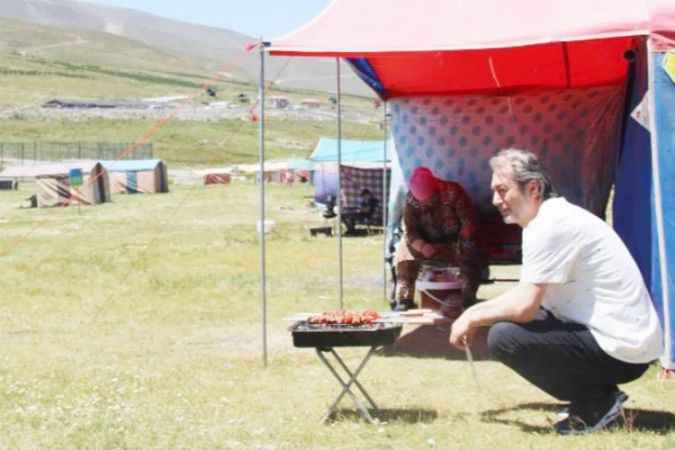 Sıcak Havalar Etkisini Sürdürüyor, Sıcaktan Bunalan Dağa Kaçtı