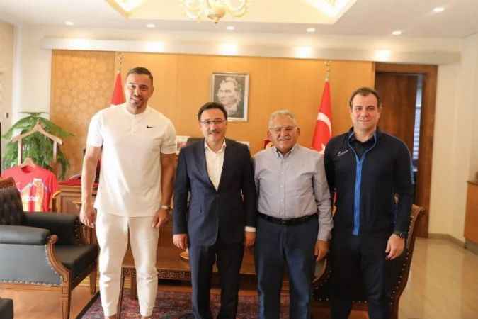 Çağdaş Atan ile bir araya geldi.. Fikir alışverişinde bulundular!