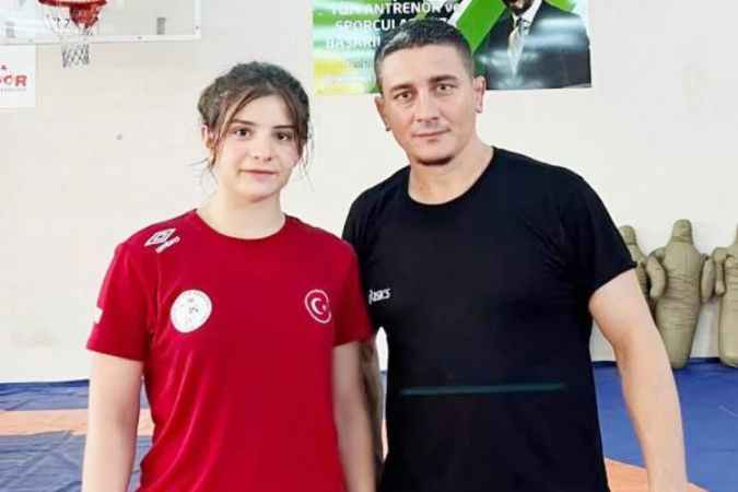 Veysel Murat Spor Kulübü sporcusu   Elif Sude Elmalı, Edirne’de yapılacak olan milli takım kampına davet edildi