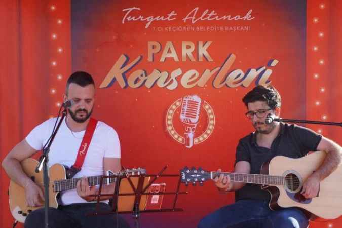 Belediye'nin park konserleri sürüyor..