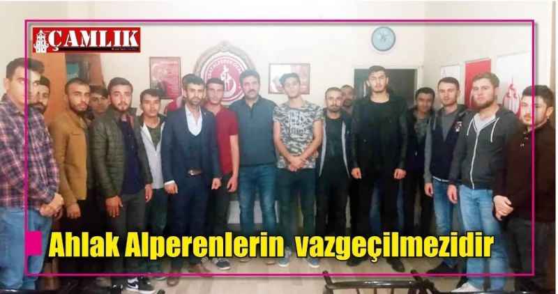 Ahlak Alperenlerin  vazgeçilmezidir