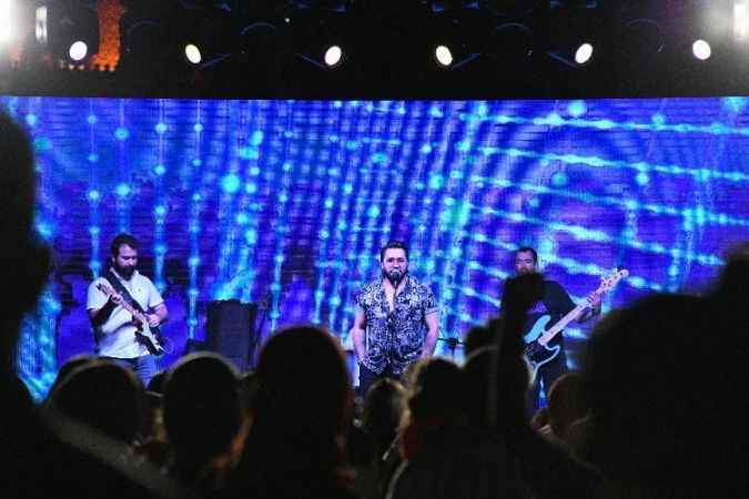 Belediye'nin yaz konserleri tamamlandı.. Vatandaşlar doyasıya eğleniyorlar