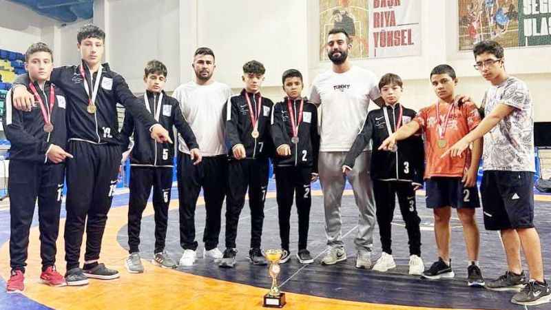 Genç pehlivanlar Yozgat’a hazırlanıyor