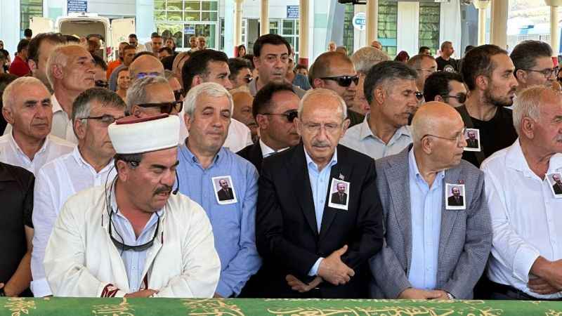 CHP ilçe kongresinde kalp krizi geçiren Faruk Özdemir son yolculuğuna uğurlandı