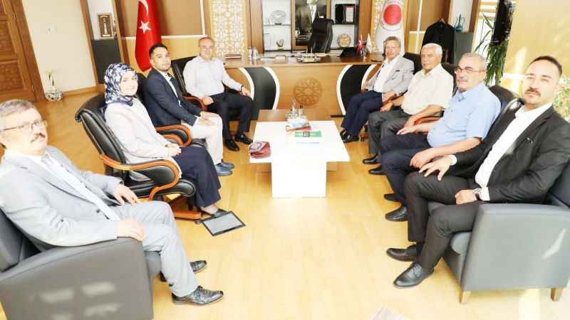 Rektör Yaşar, Hayırlı Olsun Ziyaretlerini Kabul Etti