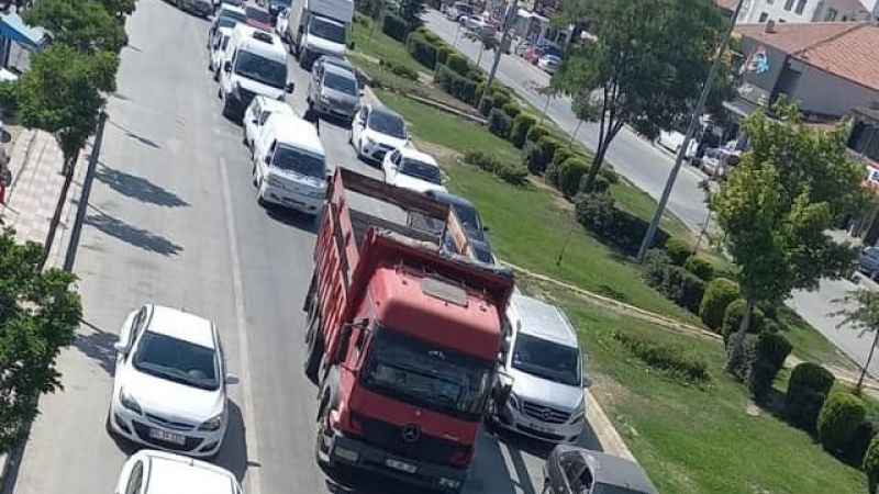 Polis ekipleri sahada