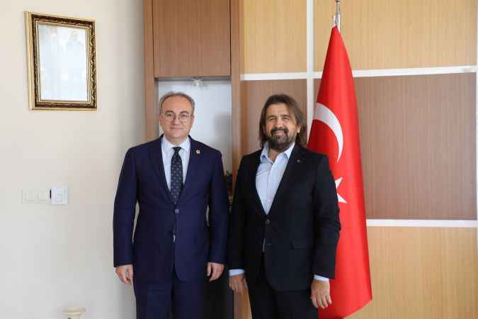 Rektör Yaşar'a Hayırlı olsun ziyaretleri aralıksız devam ediyor
