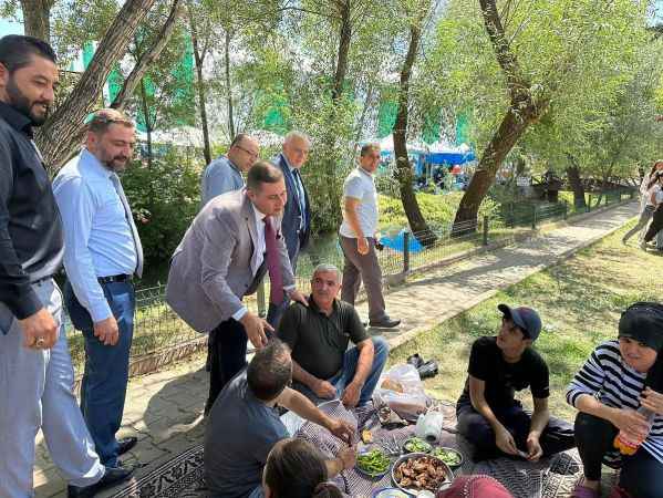 MHP Milletvekili Ethem Sedef Çayıralan Bal festivaline katıldı